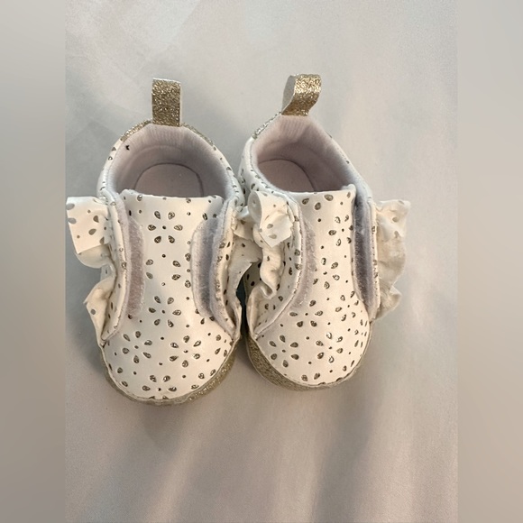 Baby Crib shoes size 6 to 9 months - Picture 1 of 16